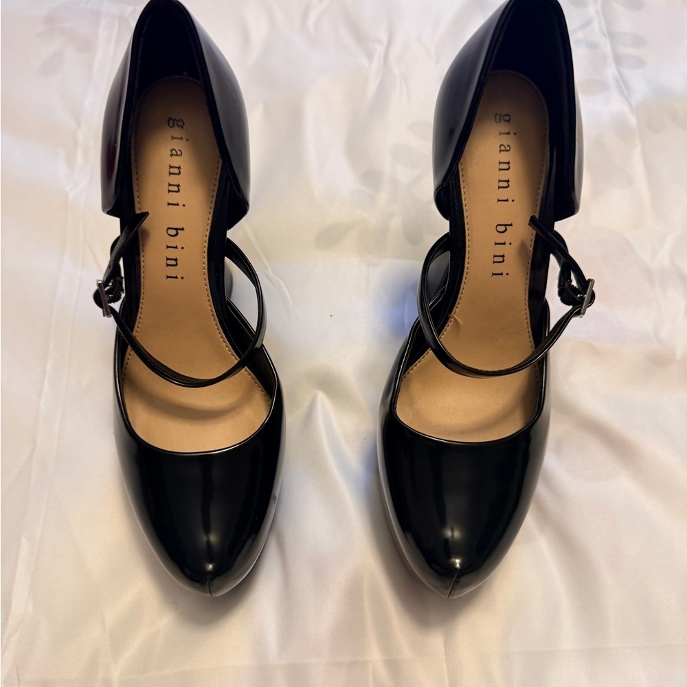Gianni Bini Black Patent Platform Heels (Size 8.5) Black Patent Leather Heels